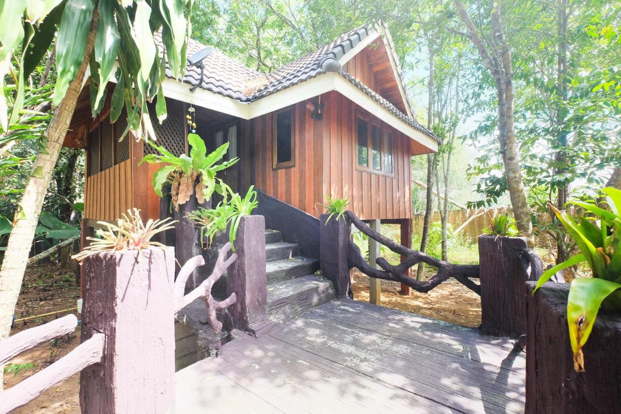 Oyo 604 Ruen Mai Horm Resort Trang Zewnętrze zdjęcie
