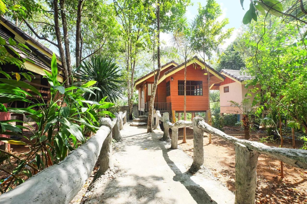 Oyo 604 Ruen Mai Horm Resort Trang Zewnętrze zdjęcie